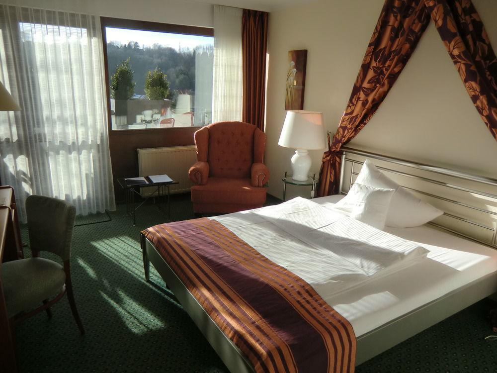 Romantik Parkhotel am Hammerberg Stolberg  Exteriör bild